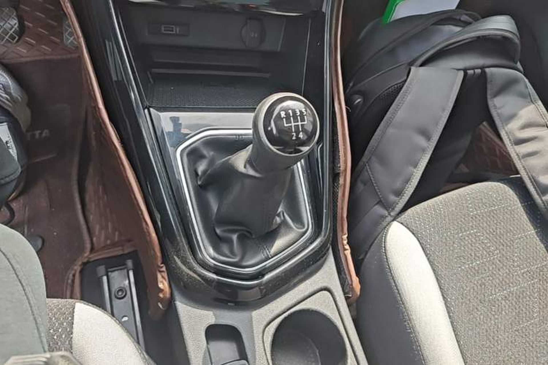 Used Jetta VS7 2021 1.4T Manual Entry-Level Model Gear Lever