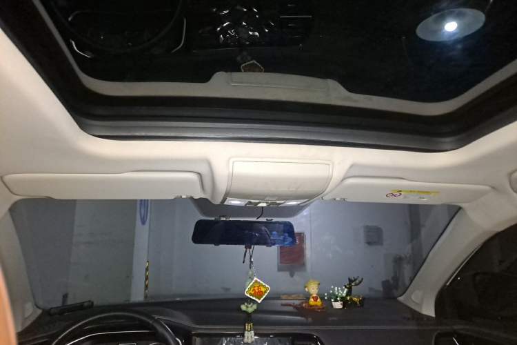 Used Jetta VS7 2021 1.4T Automatic Entry Model Headliner