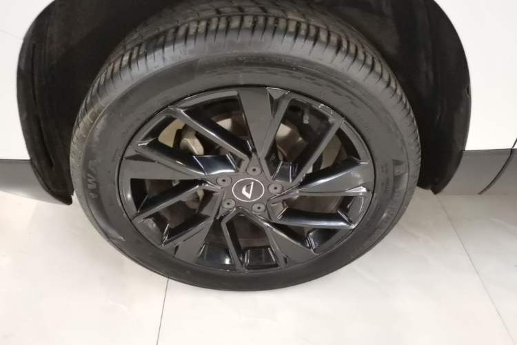 Used Jetta VS7 2021 Panda Edition 1.4T Automatic Enjoyment Model Left Front Wheel Hub