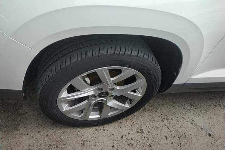 Used Jetta VS7 2021 30th Anniversary Edition 1.4T Automatic Enjoyment Model Left Front Wheel Hub
