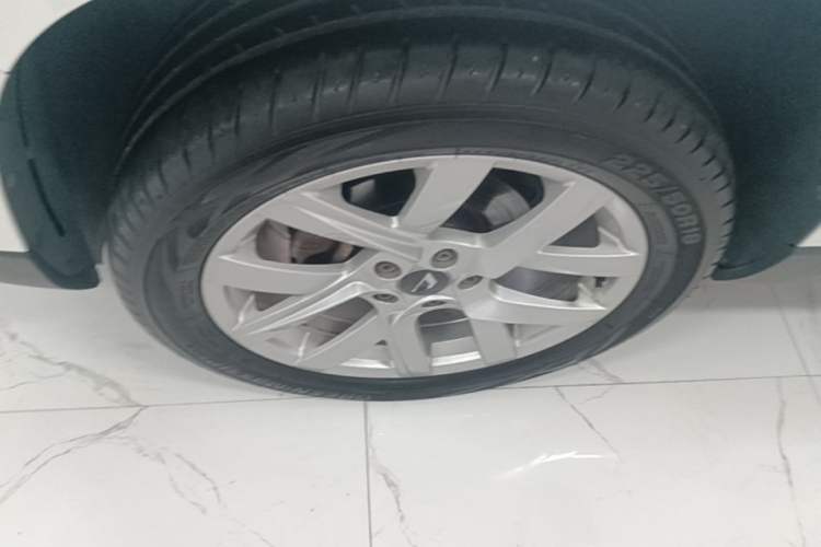 Used Jetta VS7 2021 1.4T Automatic Enjoyment Edition Left Front Wheel Hub