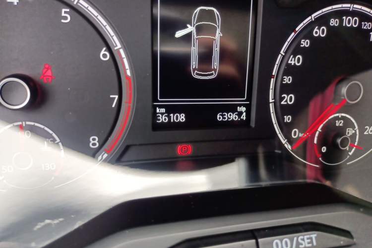 Used Jetta VS7 2021 30th Anniversary Edition 1.4T Automatic Enjoyment Model Odometer Close Up