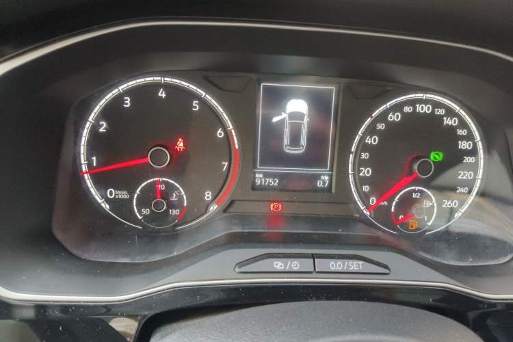 Used Jetta VS7 2021 1.4T Automatic Entry Model Odometer Close Up
