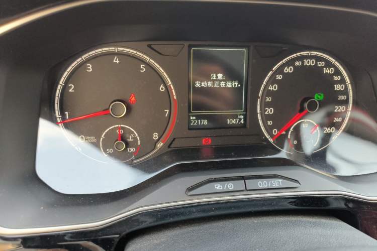 Used Jetta VS7 2021 Panda Edition 1.4T Automatic Enjoyment Model Odometer Close Up