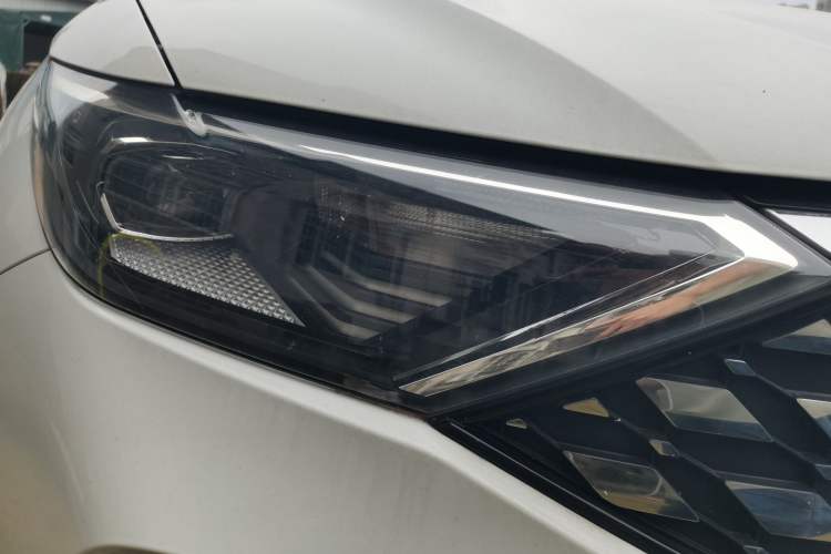 Used Jetta VS7 2021 1.4T Automatic Entry Model Right Front Headlight