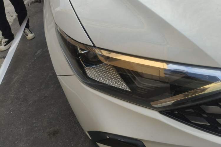 Used Jetta VS7 2021 1.4T Automatic Entry Model Right Front Headlight