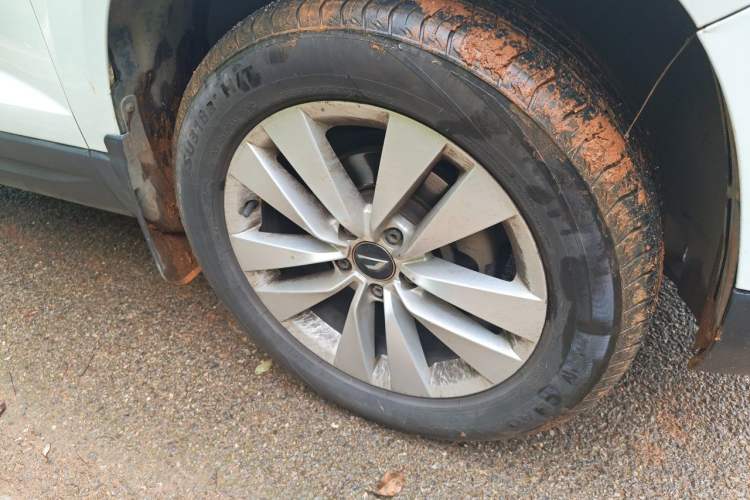 Used Jetta VS7 2021 1.4T Automatic Entry Model Right Front Wheel Hub
