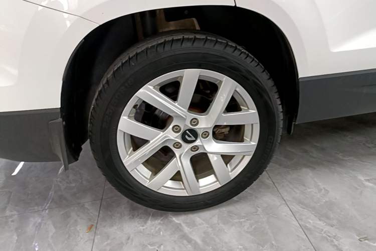 Used Jetta VS7 2021 1.4T Automatic Enjoyment Edition Right Rear Wheel Hub