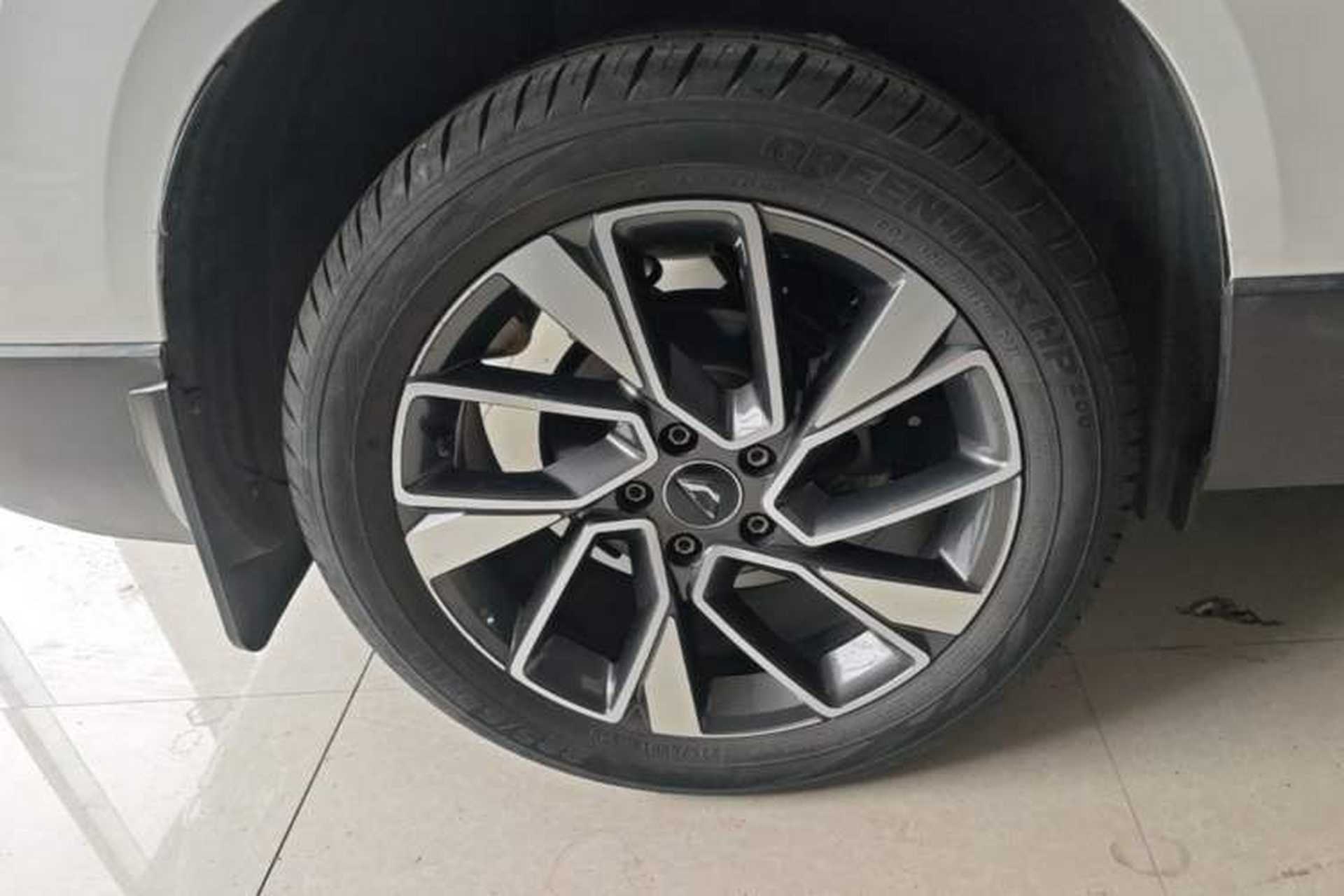 Used Jetta VS7 2021 1.4T Automatic Glory Edition Right Rear Wheel Hub