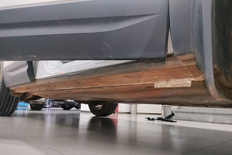 Used Jetta VS7 2021 1.4T Automatic Entry Model Right Side Sill