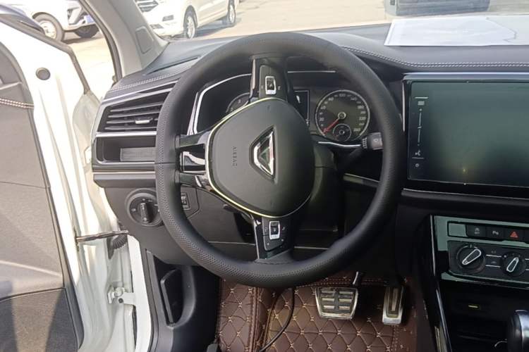 Used Jetta VS7 2021 Panda Edition 1.4T Automatic Enjoyment Model Steering Wheel