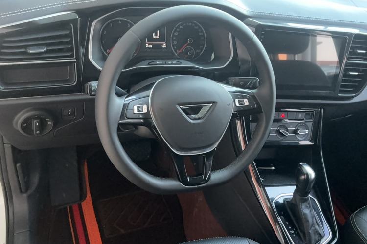 Used Jetta VS7 2021 1.4T Automatic Entry Model Steering Wheel