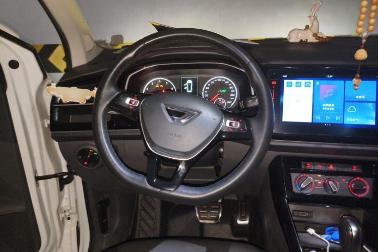 Used Jetta VS7 2021 30th Anniversary Edition 1.4T Automatic Enjoyment Model Steering Wheel