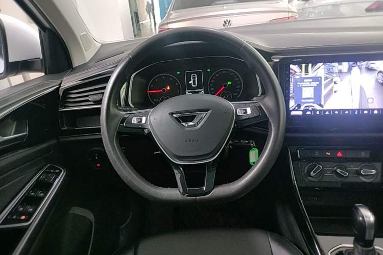 Used Jetta VS7 2021 1.4T Automatic Entry Model Steering Wheel