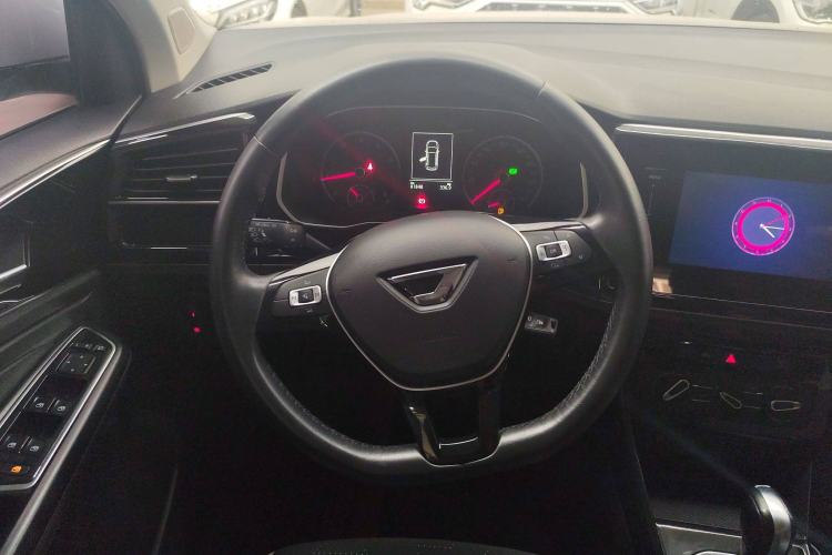 Used Jetta VS7 2021 1.4T Automatic Entry Model Steering Wheel