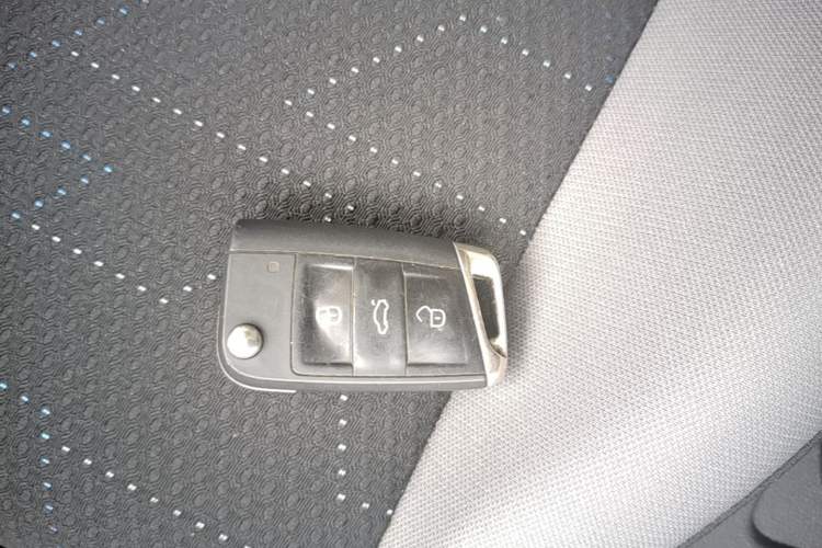 Used Jetta VS7 2021 1.4T Manual Entry-Level Model Vehicle Key