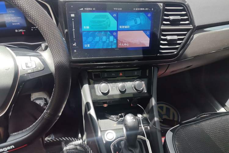 Used Jetta VS7 2022 280TSI Automatic High-Gloss Enjoyment Edition Audio And AC Panel