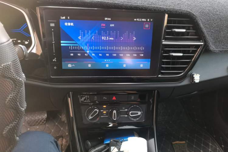 Used Jetta VS7 2022 Black Edition 1.4T Automatic Enjoyment Pro Version Audio And AC Panel
