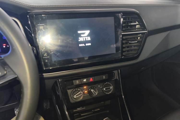 Used Jetta VS7 2022 280TSI Automatic Enjoyment Edition Audio And AC Panel