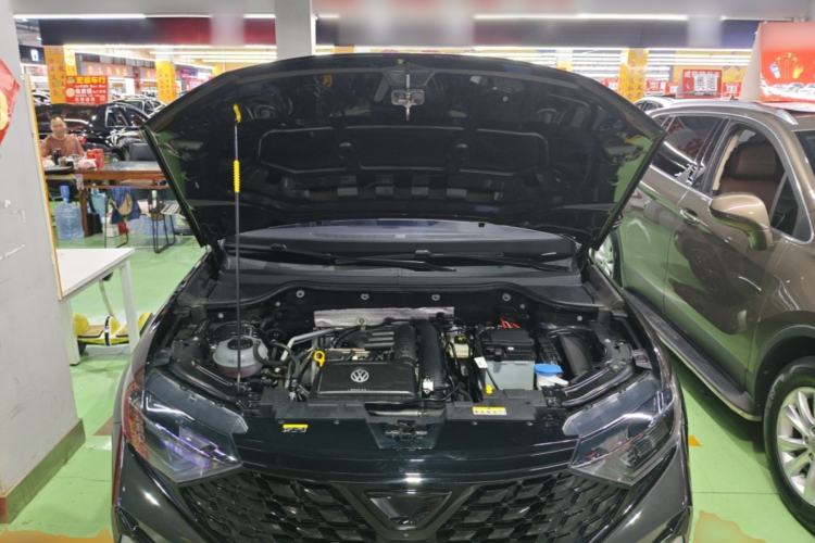 Used Jetta VS7 2022 280TSI Automatic High-Gloss Glory Edition Engine Bay