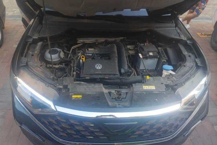 Used Jetta VS7 2022 280TSI Automatic Glory Edition Engine Bay