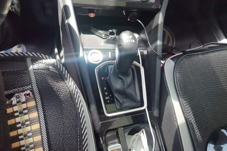 Used Jetta VS7 2022 280TSI Automatic High-Gloss Enjoyment Edition Gear Lever