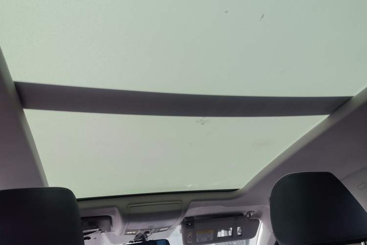 Used Jetta VS7 2022 280TSI Automatic High-Gloss Enjoyment Edition Headliner