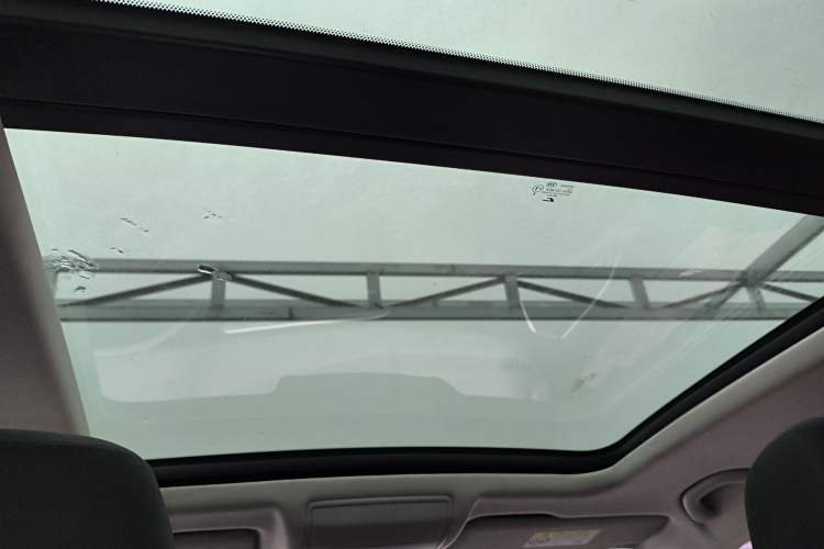 Used Jetta VS7 2022 280TSI Automatic Trend Edition Headliner