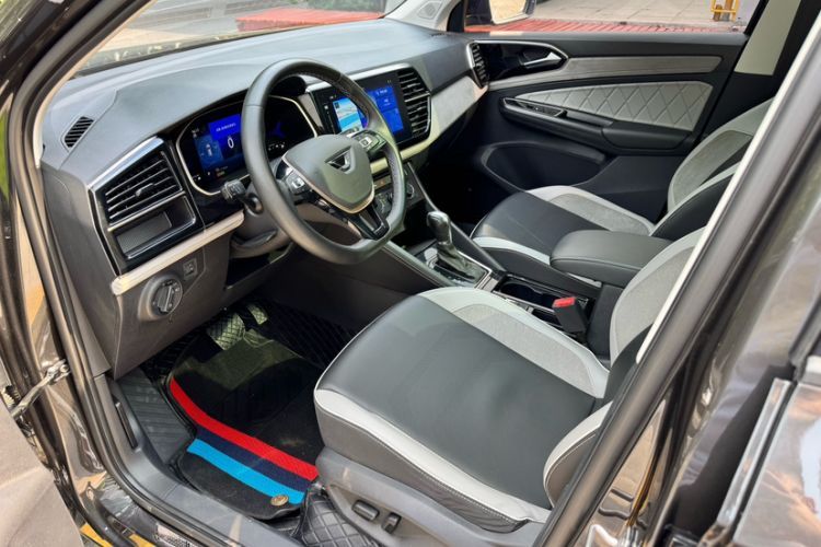 Used Jetta VS7 2022 280TSI Automatic High-Gloss Enjoyment Edition Interior 2