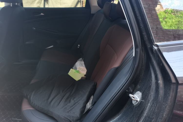 Used Jetta VS7 2022 Black Edition 1.4T Automatic Enjoyment Pro Version Left Rear Seat