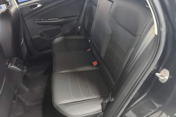 Used Jetta VS7 2022 280TSI Automatic Enjoyment Edition Left Rear Seat
