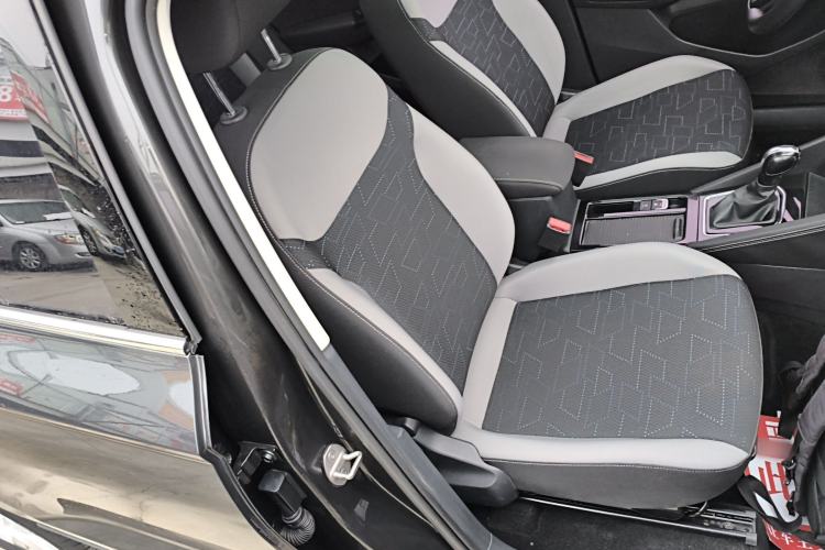 Used Jetta VS7 2022 280TSI Automatic Trend Edition Right Front Seat