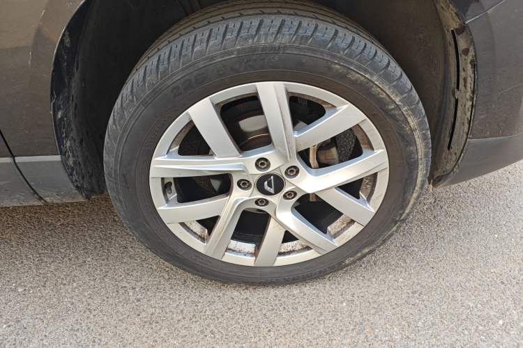 Used Jetta VS7 2022 1.4T Automatic Enjoyment Pro Edition Right Front Wheel Hub