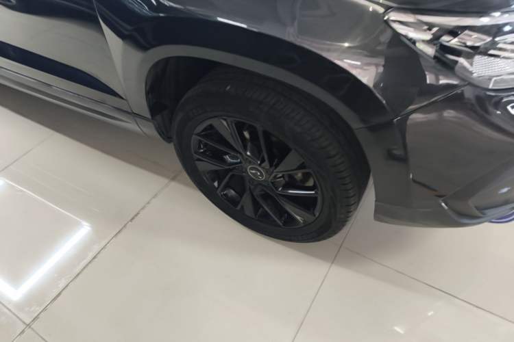 Used Jetta VS7 2022 280TSI Automatic Enjoyment Edition Right Front Wheel Hub