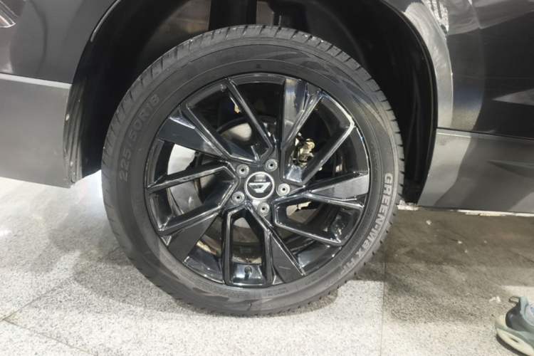 Used Jetta VS7 2022 Black Edition 1.4T Automatic Enjoyment Pro Version Right Rear Wheel Hub