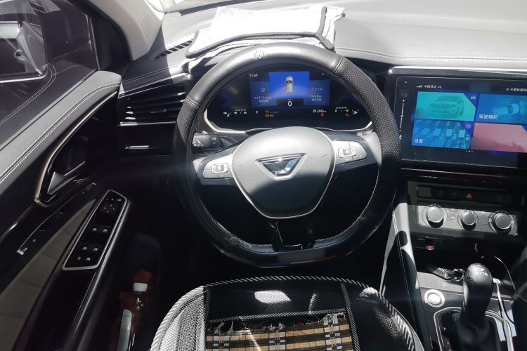 Used Jetta VS7 2022 280TSI Automatic High-Gloss Enjoyment Edition Steering Wheel