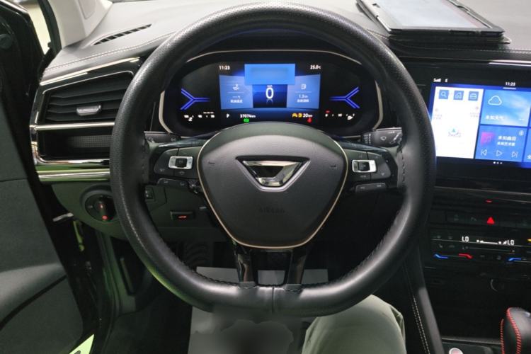 Used Jetta VS7 2022 280TSI Automatic High-Gloss Glory Edition Steering Wheel