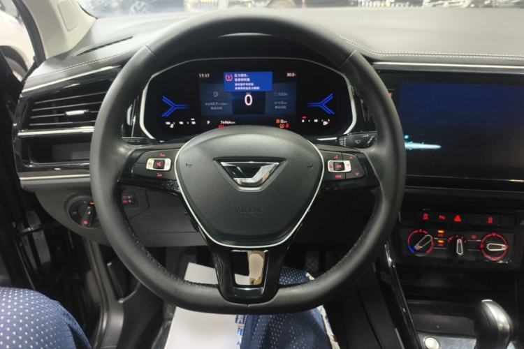 Used Jetta VS7 2022 Black Edition 1.4T Automatic Enjoyment Pro Version Steering Wheel
