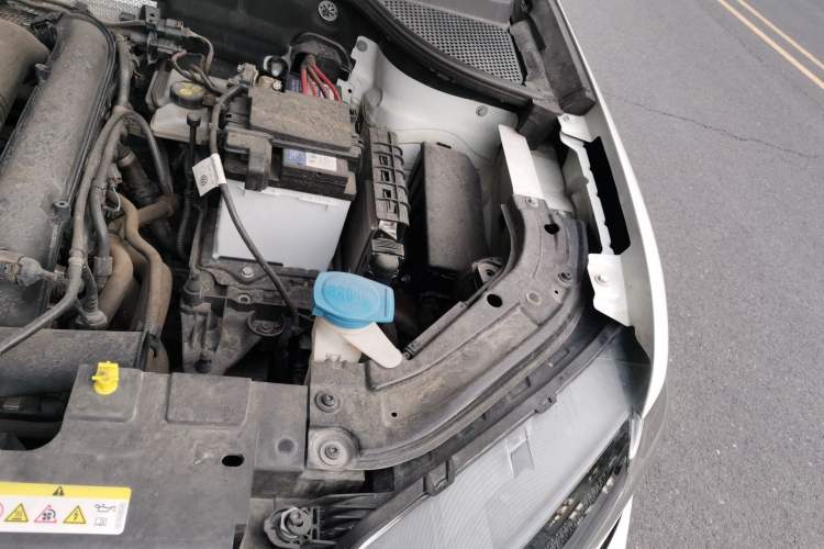 Used Jetta VS7 2022 280TSI Automatic Enjoyment Edition Engine Bay Left