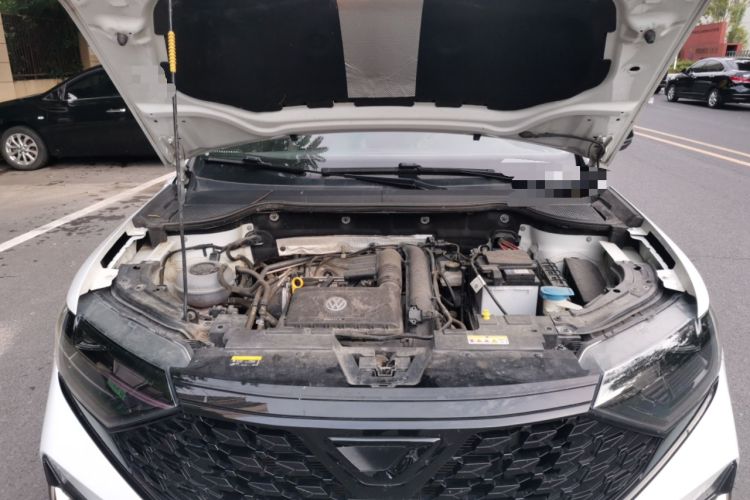 Used Jetta VS7 2022 280TSI Automatic Enjoyment Edition Engine Bay