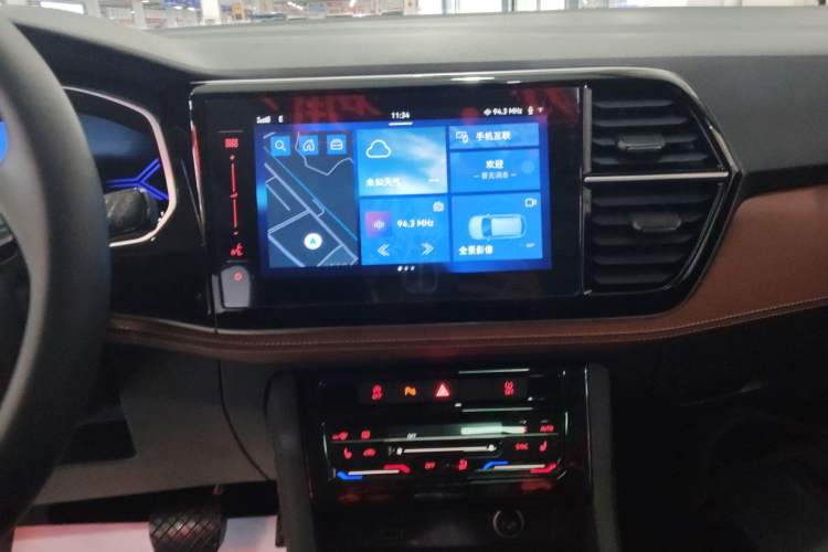 Used Jetta VS7 2022 280TSI Automatic Glory Edition Audio And AC Panel