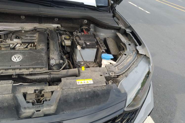Used Jetta VS7 2022 280TSI Automatic High-Gloss Glory Edition Engine Bay Left