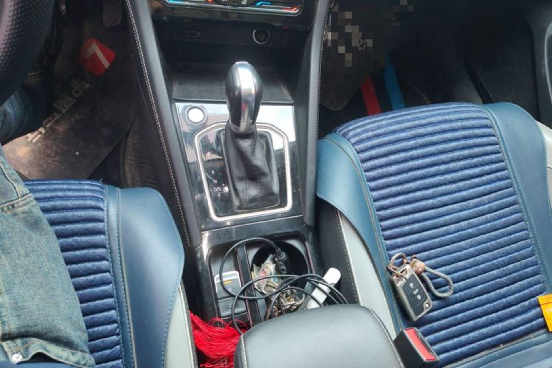 Used Jetta VS7 2022 280TSI Automatic High-Gloss Glory Edition Gear Lever