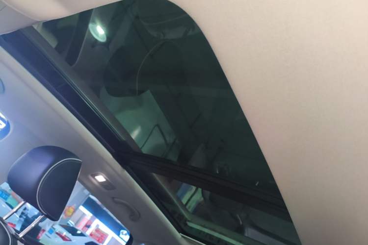 Used Jetta VS7 2022 280TSI Automatic High-Gloss Enjoyment Edition Headliner