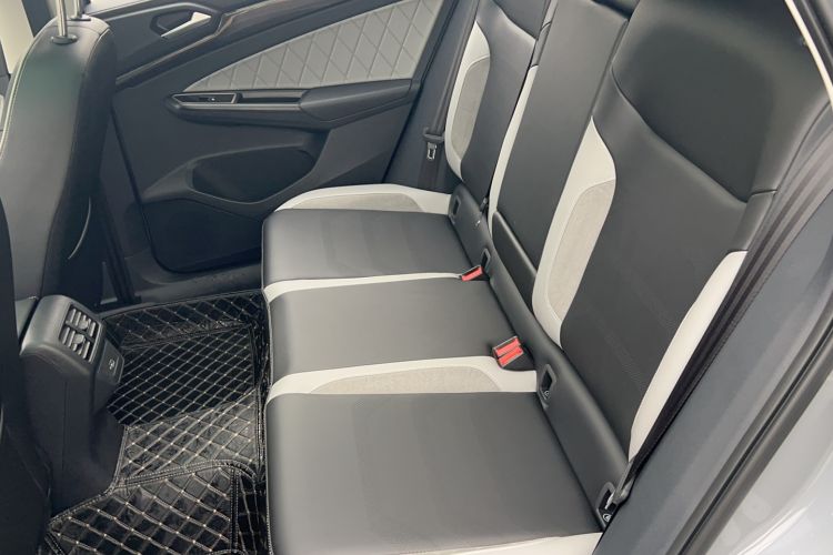 Used Jetta VS7 2022 Blackfin Edition 1.4T Automatic Glory Pro Version Interior 1
