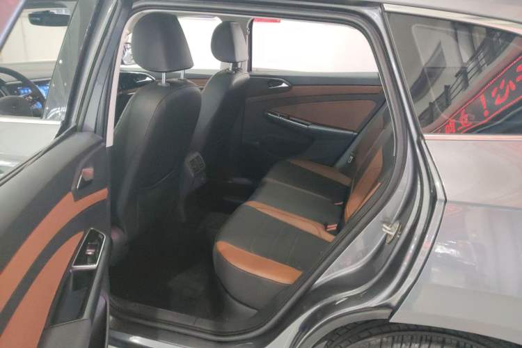 Used Jetta VS7 2022 280TSI Automatic Glory Edition Interior 4