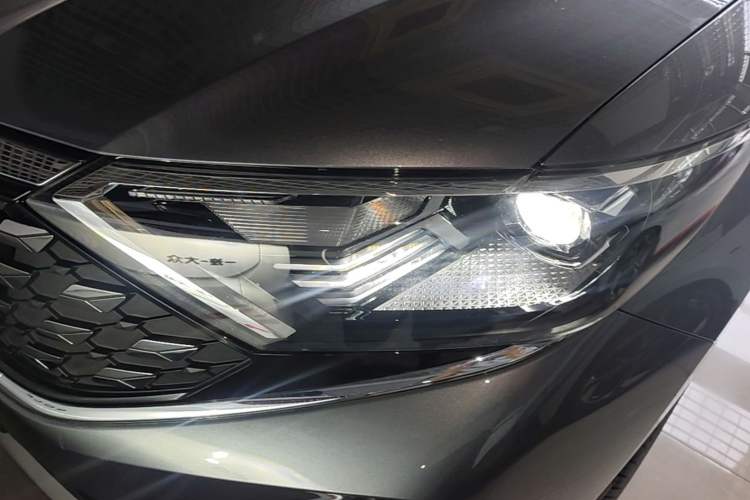Used Jetta VS7 2022 280TSI Automatic Enjoyment Edition Left Front Headlight