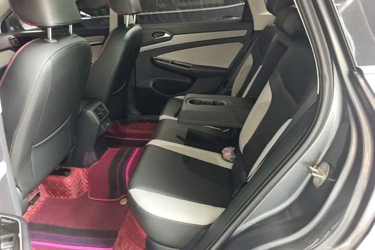 Used Jetta VS7 2022 280TSI Automatic Enjoyment Edition Left Rear Seat
