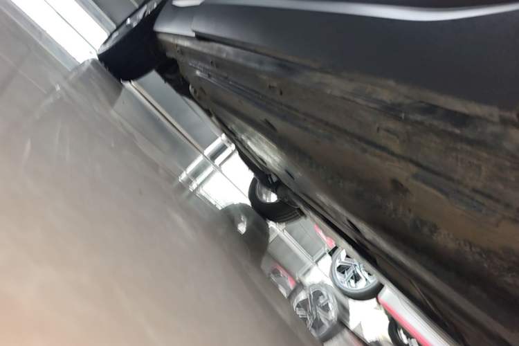 Used Jetta VS7 2022 280TSI Automatic Enjoyment Edition Left Side Sill