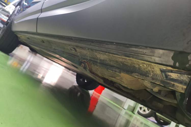 Used Jetta VS7 2022 280TSI Automatic High-Gloss Enjoyment Edition Left Side Sill